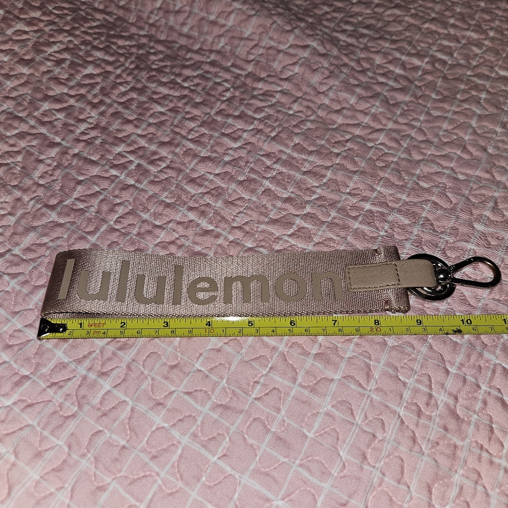 Lululemon never lost key chain